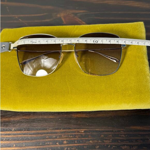 GUCCI Square Frame Gold/Grey Sunglasses with Charms, Bags - Picture 15 of 16